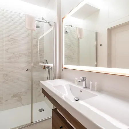W Rent Like - Bel Mare 407b